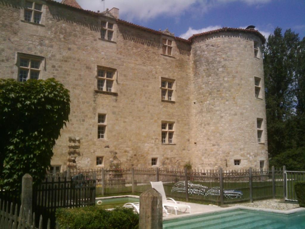 Chateau De Fourcès Εξωτερικό φωτογραφία