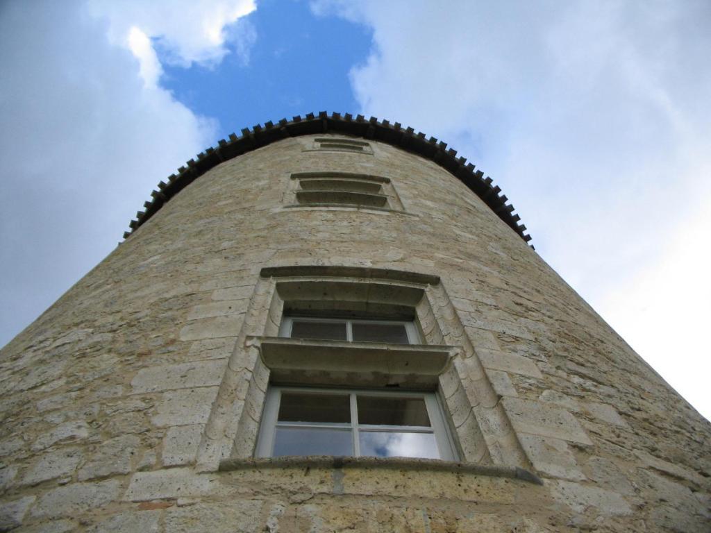 Chateau De Fourcès Εξωτερικό φωτογραφία